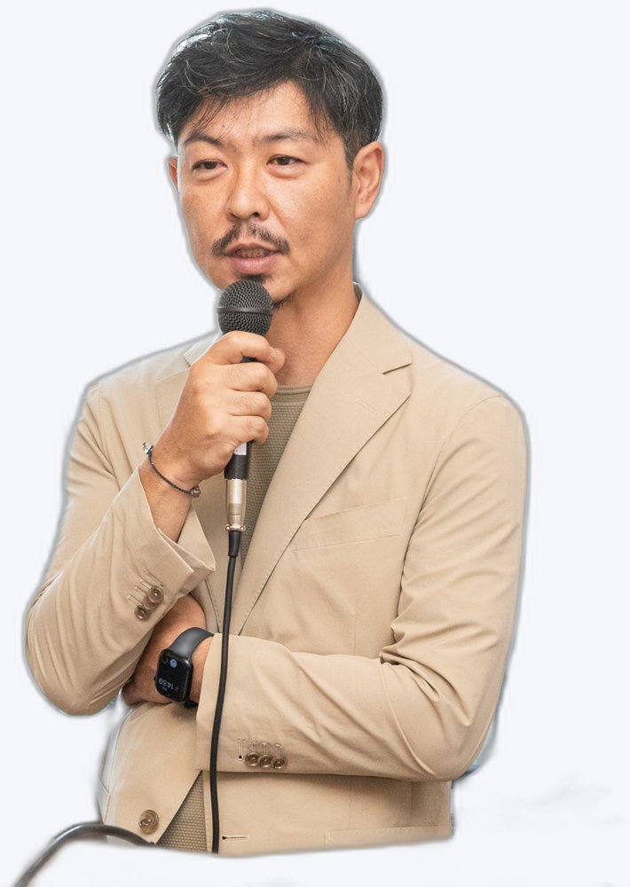 Ken Kamiyama speaking at a seminar